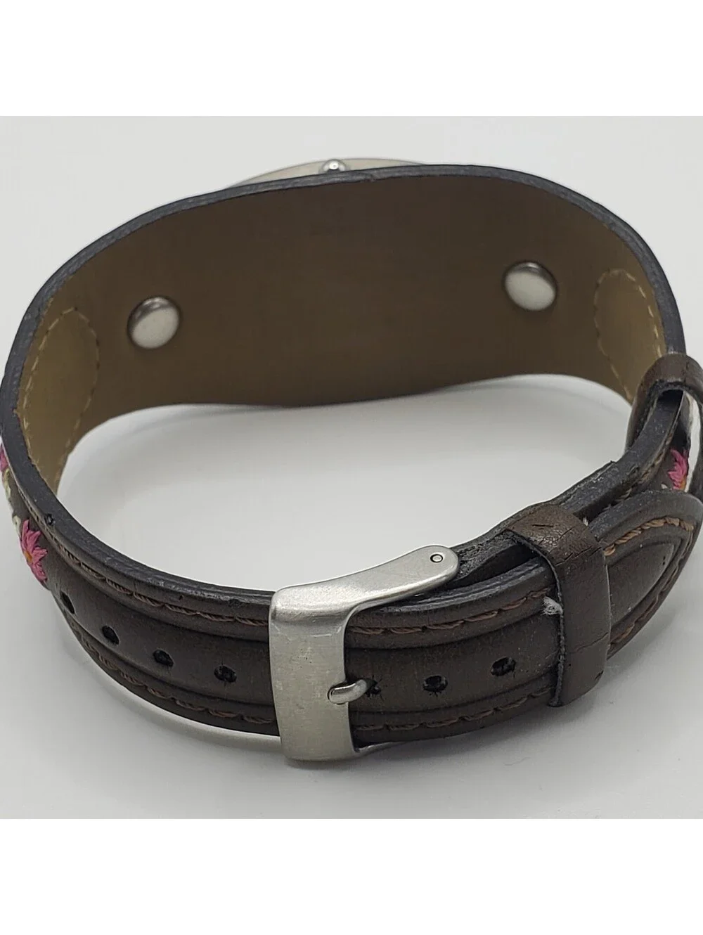 Tilt Leather Flower Band Watch New Battery Silver Tone